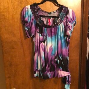 Short sleeve Semi-Professional Top